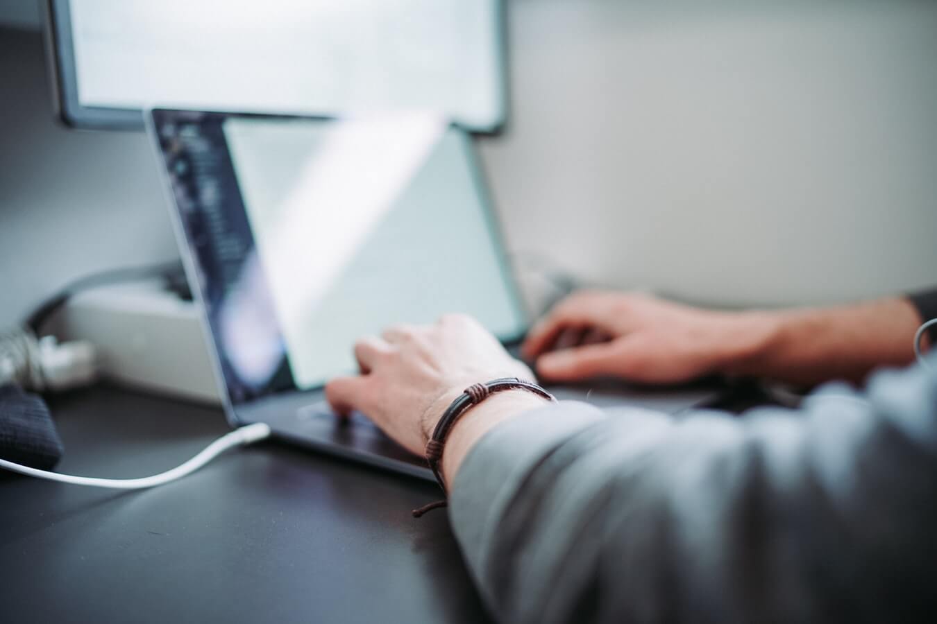 5 Surprising Habits that Slow Your IT Development | Hygger Blog 5 Surprising Habits that Slow Your IT Development