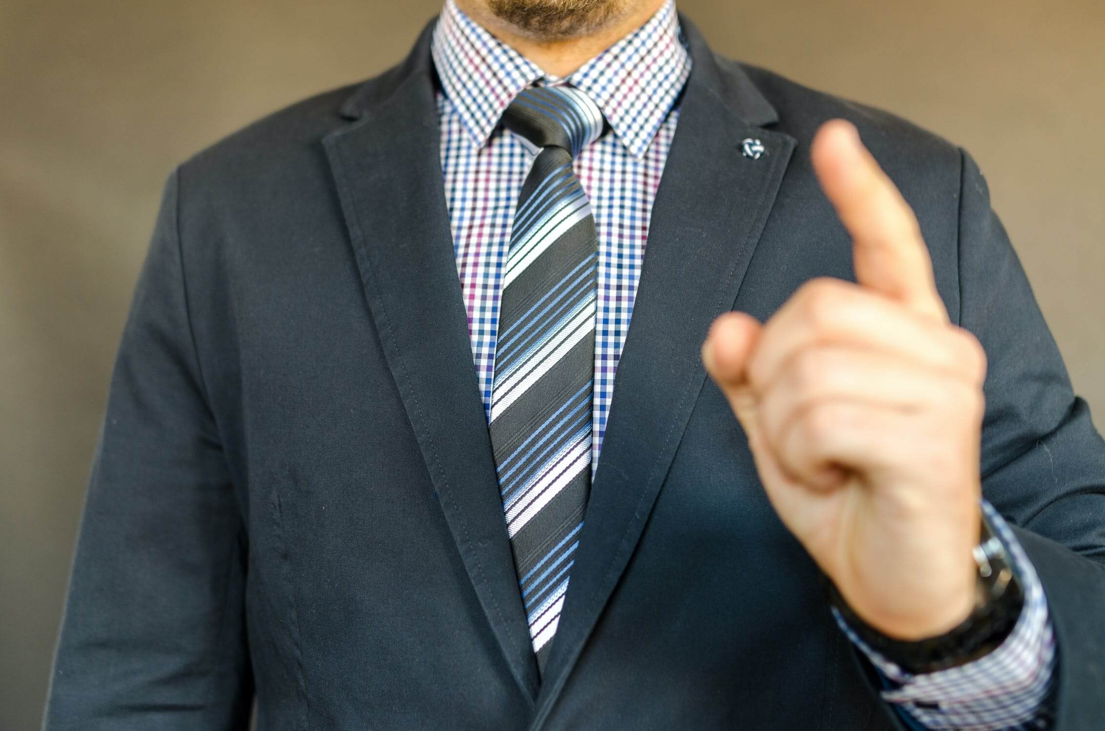 Scrum Master vs Product Owner: Their Differences and Common Aspects | Hygger Blog Scrum Master vs Product Owner: Their Differences and Common Aspects